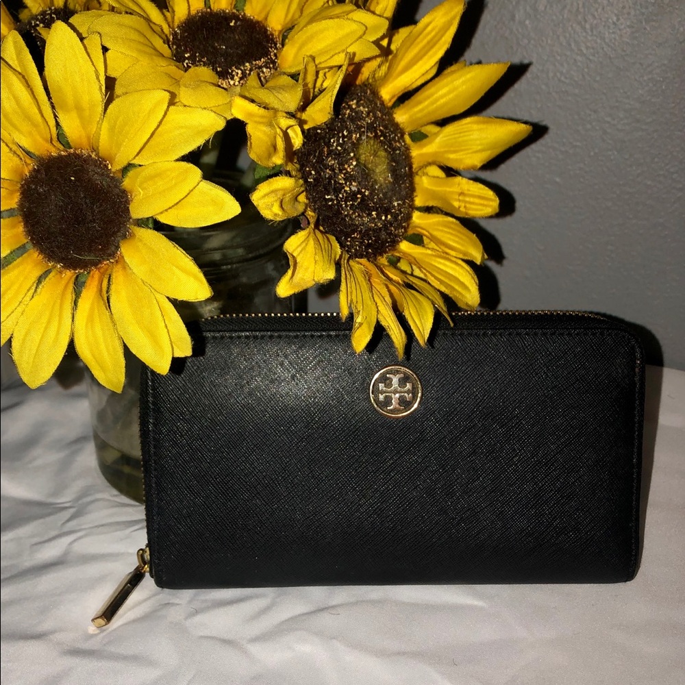 Robinson Zip Continental Wallet